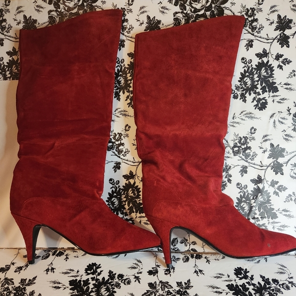Red heeled boots  b10 - Picture 3 of 13
